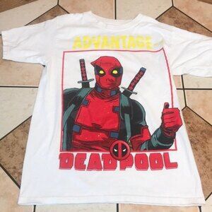 Marvel Deadpool graphic design T-shirt size small